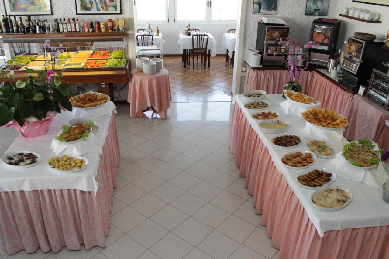 Hotel Driade Sul Mare Rimini Kültér fotó
