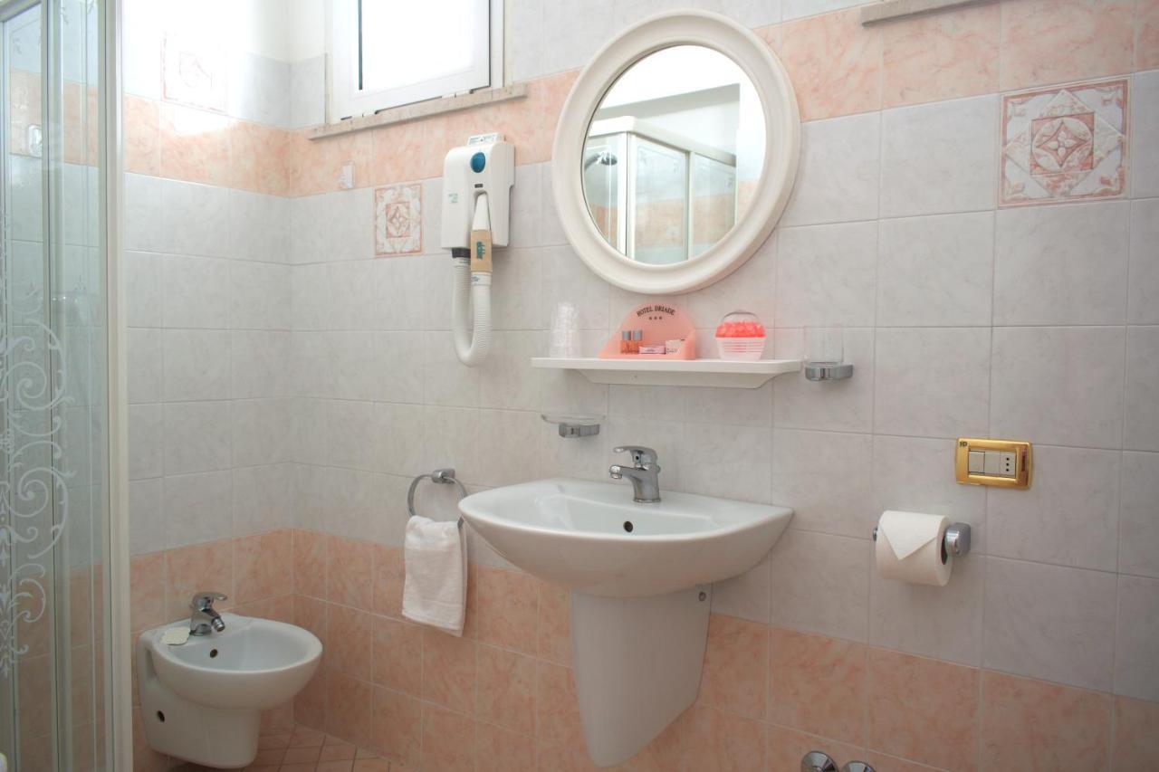 Hotel Driade Sul Mare Rimini Kültér fotó