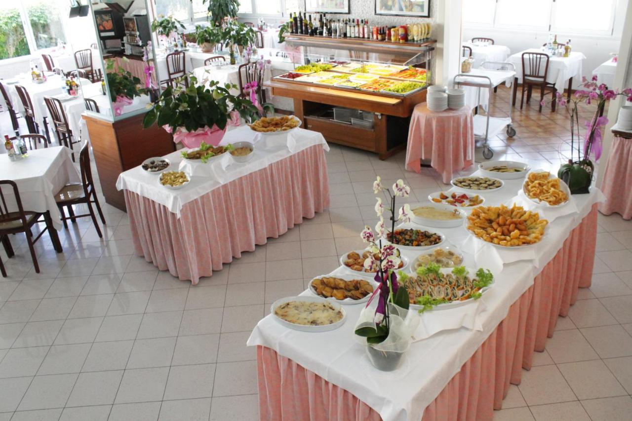 Hotel Driade Sul Mare Rimini Kültér fotó