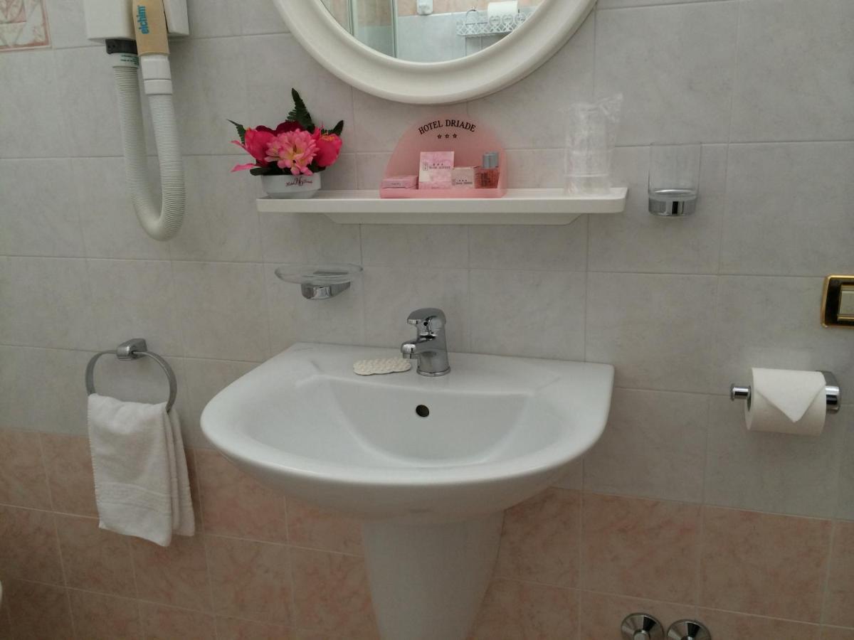 Hotel Driade Sul Mare Rimini Kültér fotó
