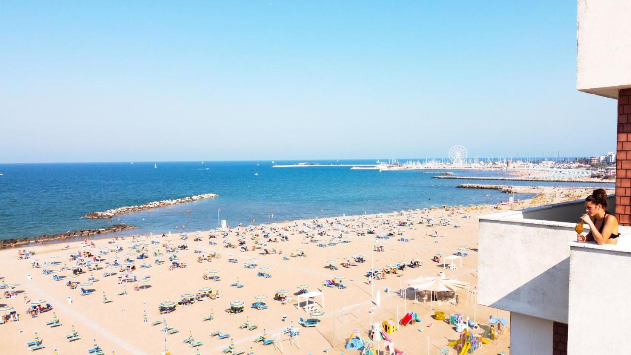 Hotel Driade Sul Mare Rimini Kültér fotó