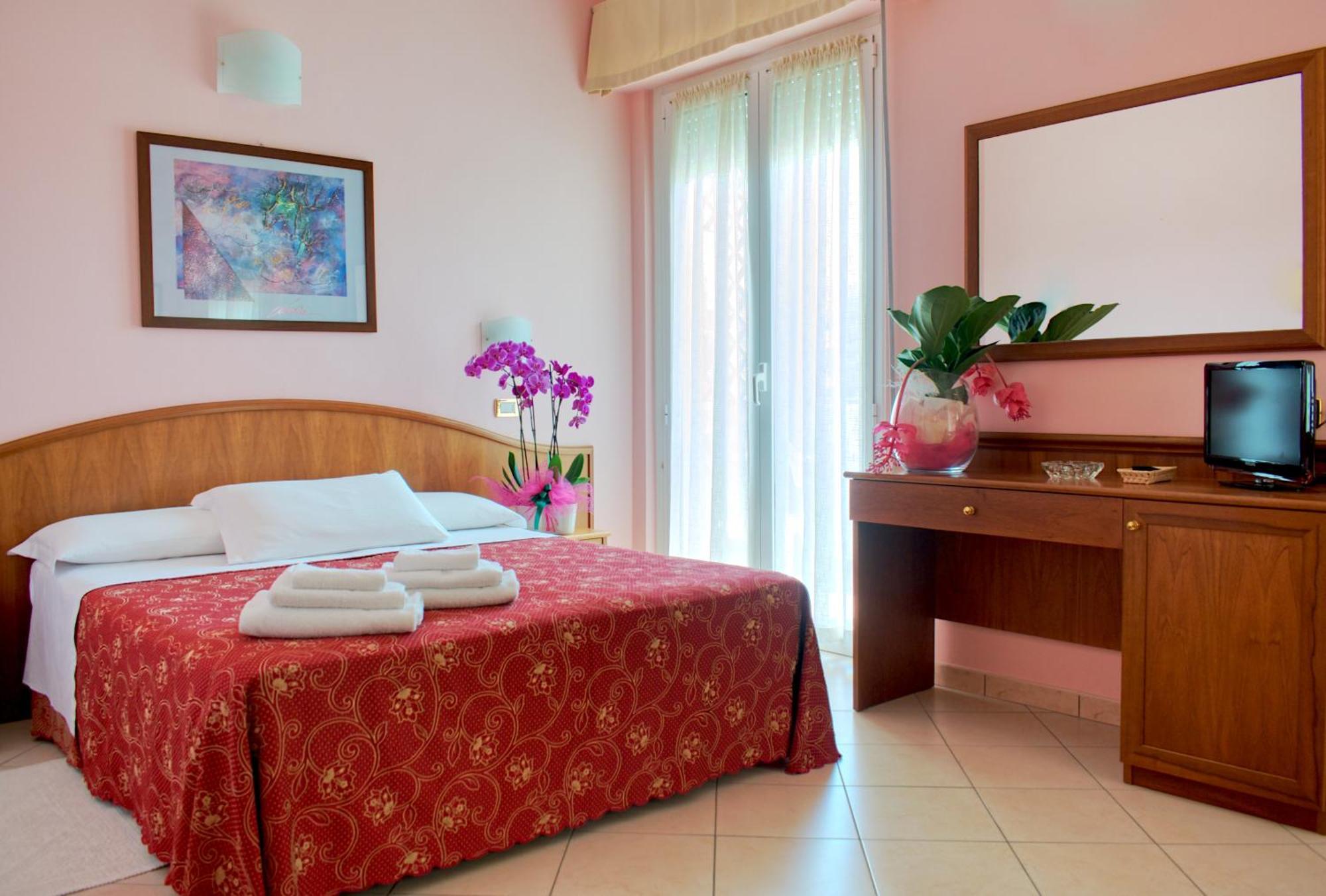 Hotel Driade Sul Mare Rimini Kültér fotó