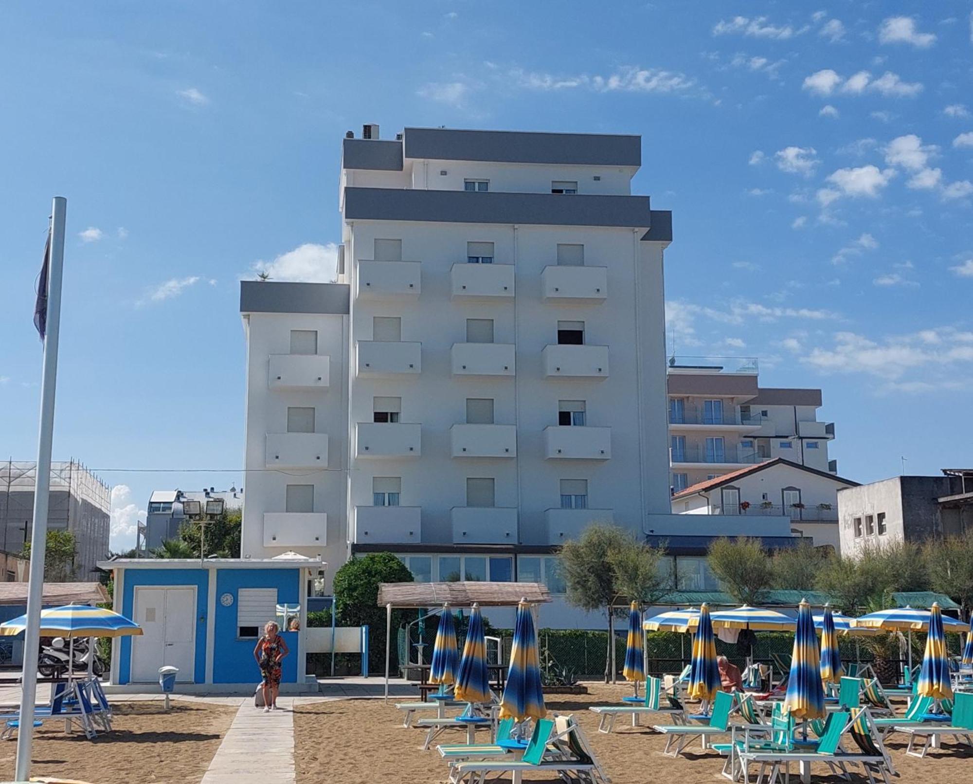 Hotel Driade Sul Mare Rimini Kültér fotó