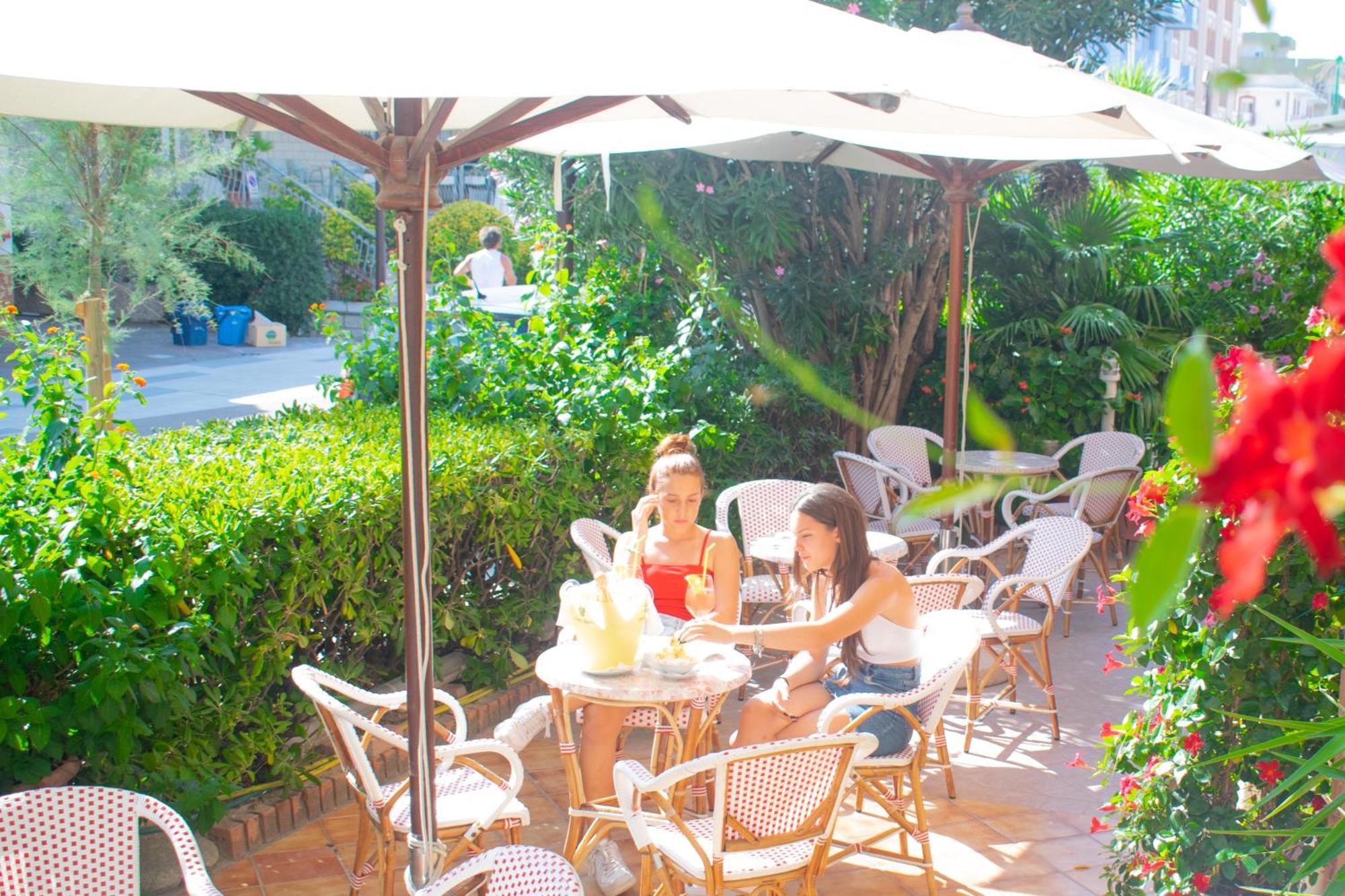Hotel Driade Sul Mare Rimini Kültér fotó